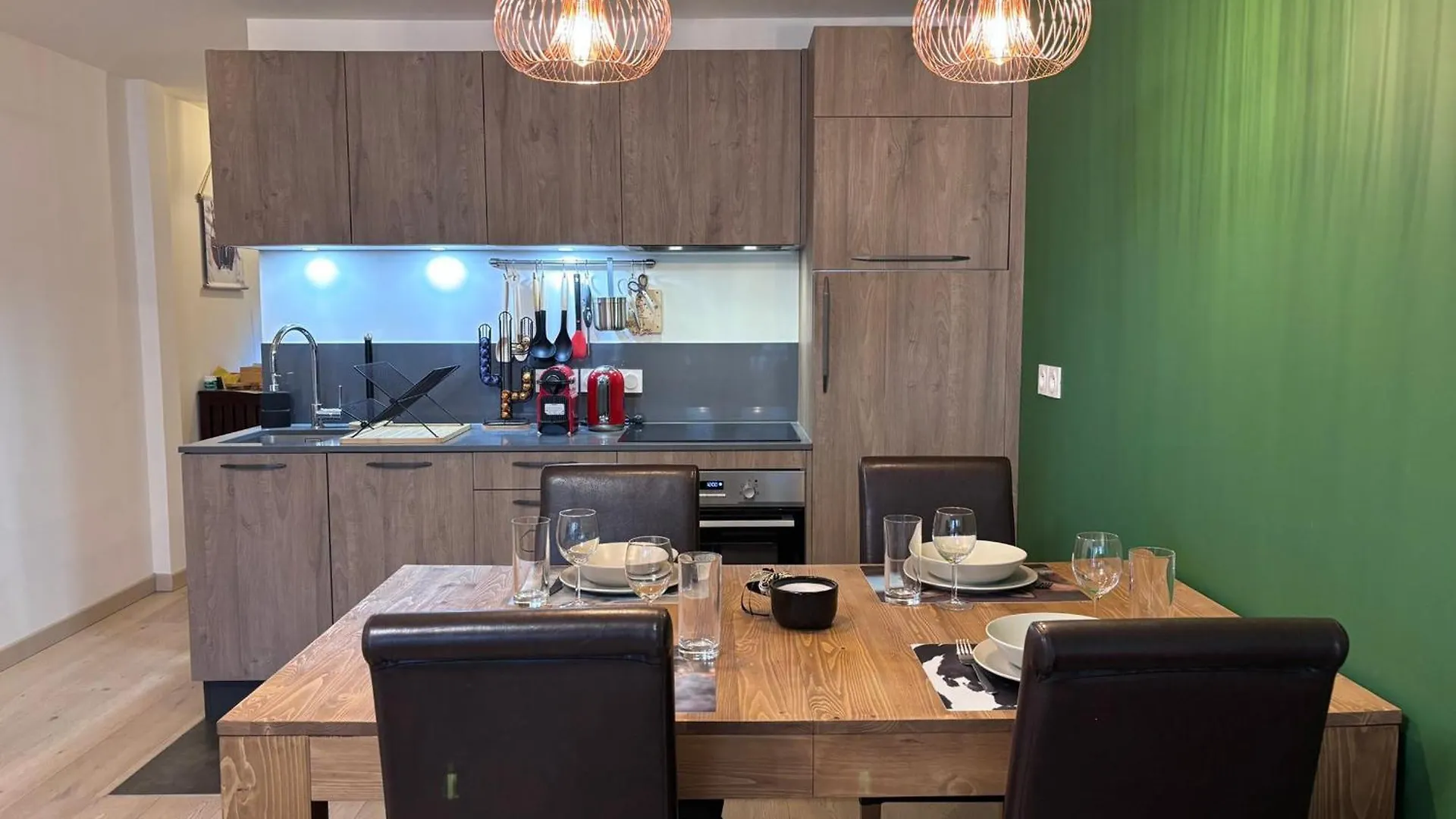 Les Gets: Appartement 2 Ch. Avec Terrasse Et Wifi, Proche Centre Et Pistes - Fr-1-623-309 莱热